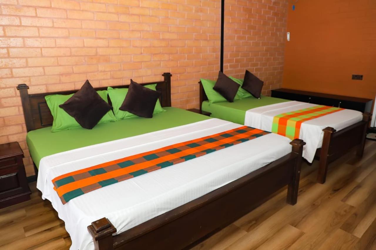 Life Of Leisure Wilpattu Villa Pahala Maragahawewa Kültér fotó