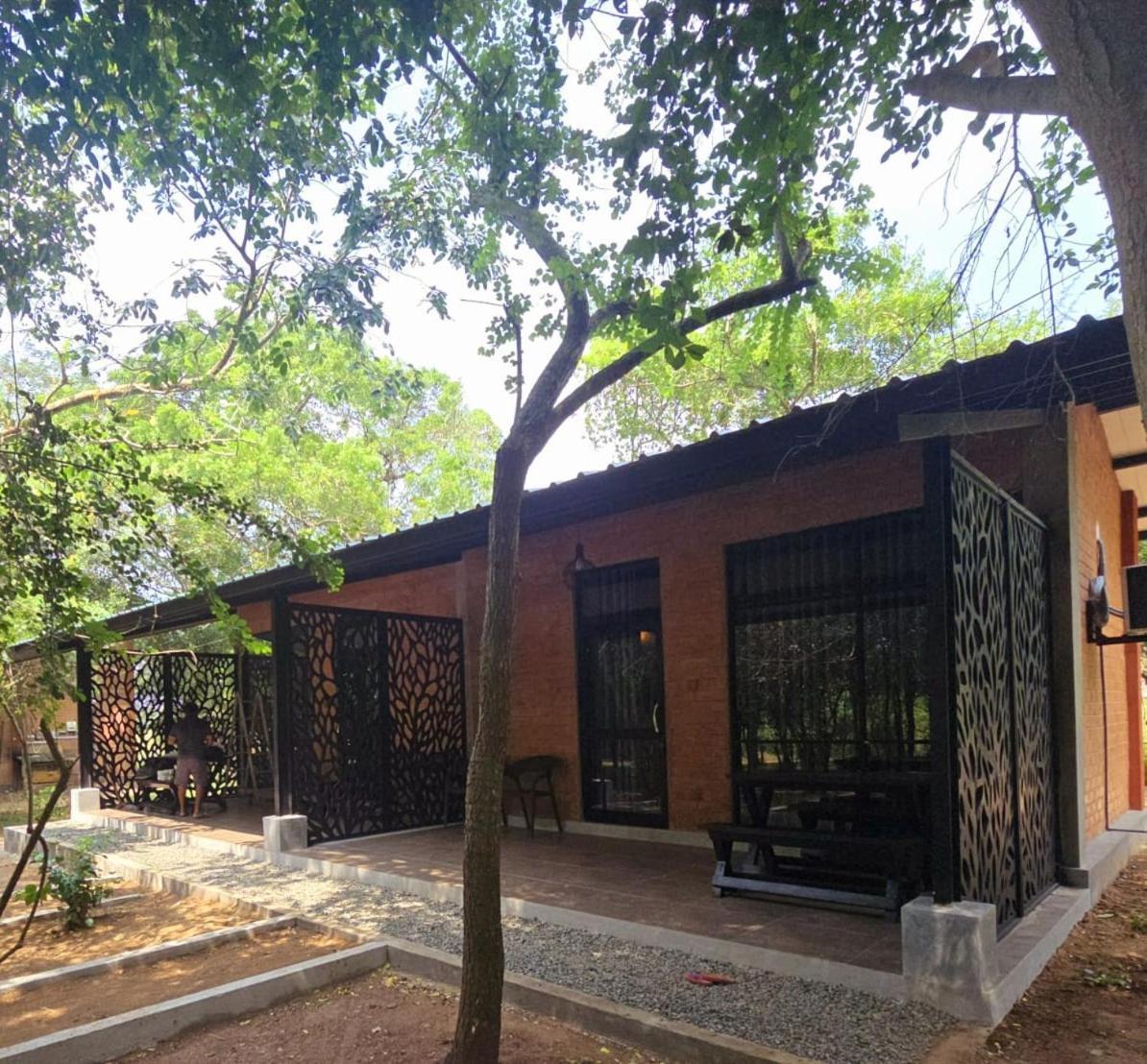Life Of Leisure Wilpattu Villa Pahala Maragahawewa Kültér fotó
